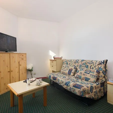 Sleeps 5 * Chamonix